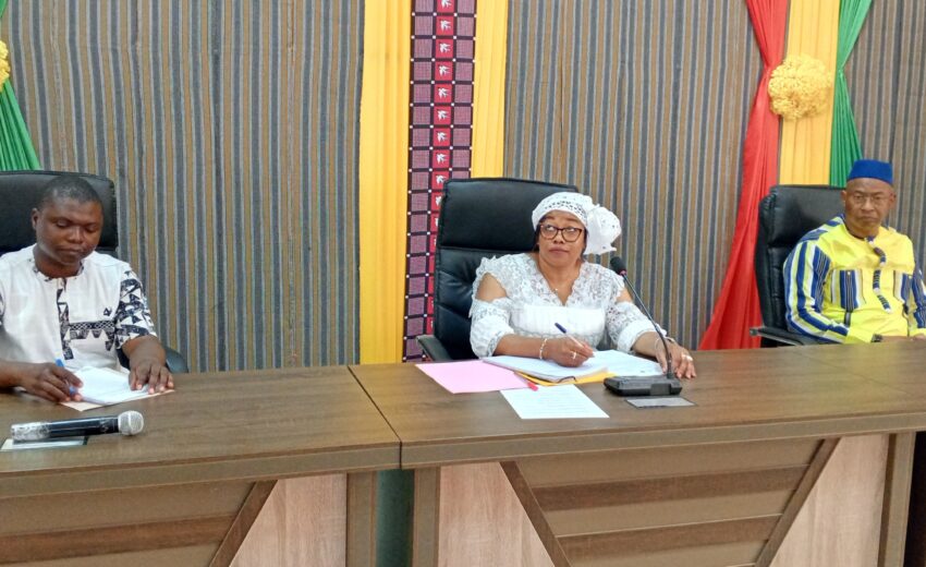 𝗚𝗲𝘀𝘁𝗶𝗼𝗻 𝗶𝗻𝘁𝗲́𝗴𝗿𝗲́𝗲 𝗱𝘂 𝗽𝗮𝘆𝘀𝗮𝗴𝗲 𝗣𝗢𝗡𝗔𝗦𝗜 : 𝗨𝗻𝗲 𝗰𝗼𝗻𝗰𝗲𝗿𝘁𝗮𝘁𝗶𝗼𝗻 𝗿𝗲́𝗴𝗶𝗼𝗻𝗮𝗹𝗲 𝗱𝗲𝘀 𝗽𝗮𝗿𝘁𝗶𝗲𝘀 𝗽𝗿𝗲𝗻𝗮𝗻𝘁𝗲𝘀 𝗱𝘂 𝗖𝗲𝗻𝘁𝗿𝗲-𝗦𝘂𝗱 𝗽𝗼𝘂𝗿 𝘂𝗻 𝗱𝗲́𝘃𝗲𝗹𝗼𝗽𝗽𝗲𝗺𝗲𝗻𝘁 𝗵𝗮𝗿𝗺𝗼𝗻𝗶𝗲𝘂𝘅 𝗲𝘁 𝗶𝗻𝗰𝗹𝘂𝘀𝗶𝗳 𝗱𝗲 𝗹𝗮 𝗿𝗲́𝗴𝗶𝗼𝗻